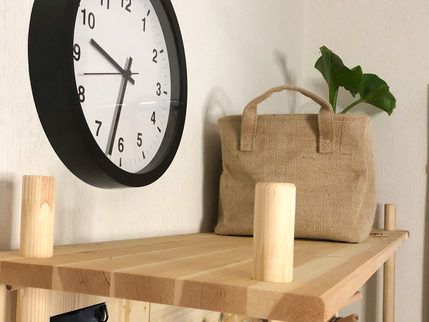 Entryway coatrack with shoe shelf