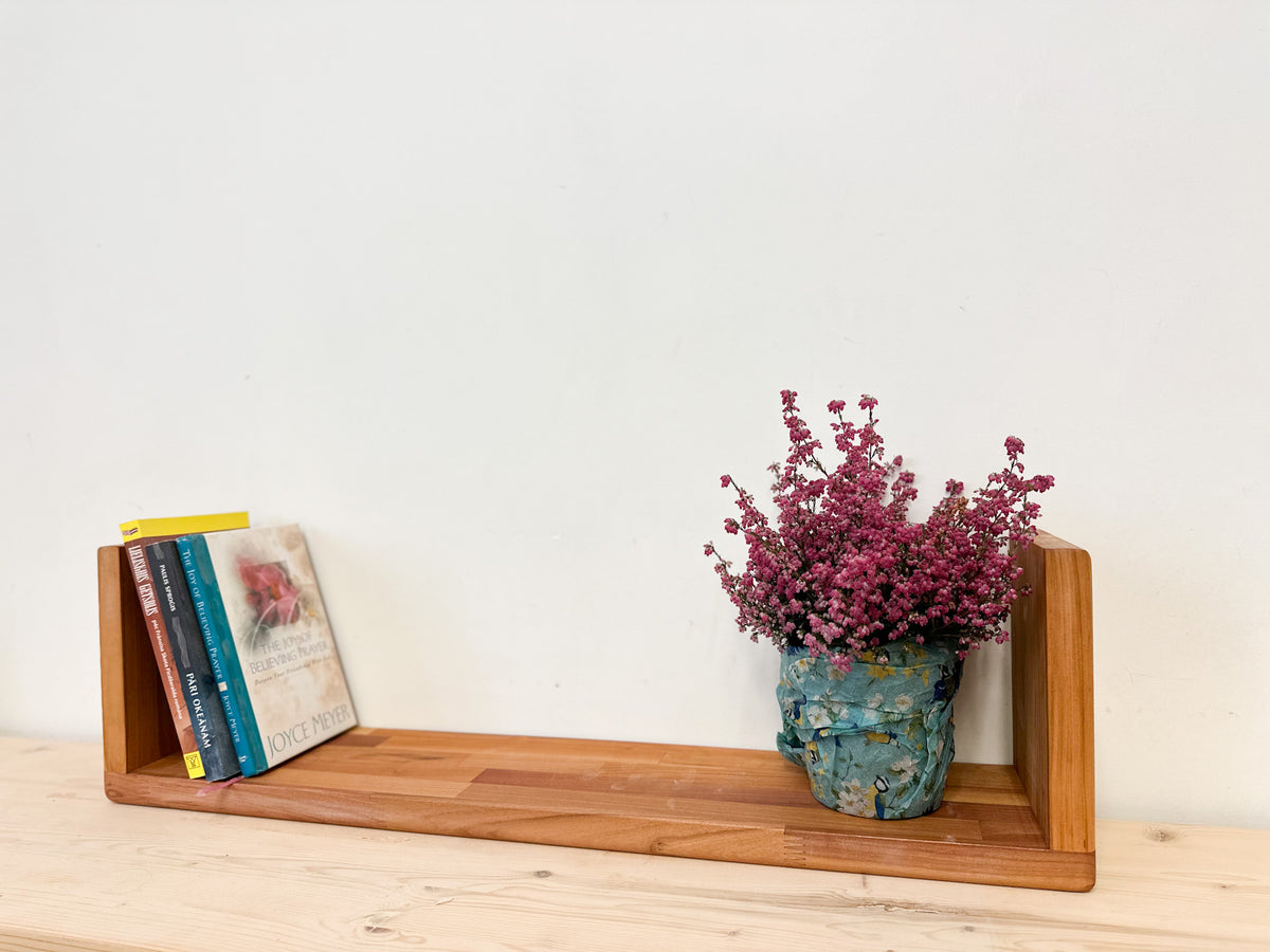 Minishelf for organising