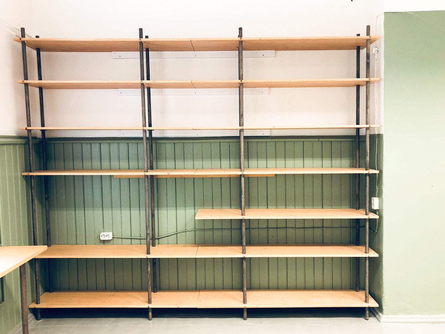 Classroom Children Study Room Shelf and Windowsill Desk Elementary School