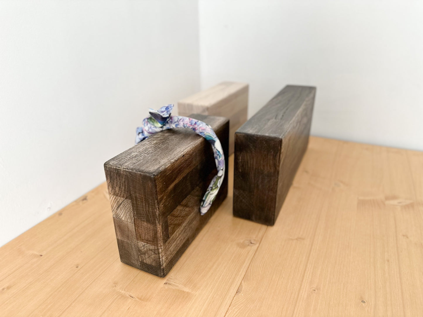 Haarreifhalter Haarschmuck-Organizer Haarreif-Ständer aus massiver Eiche Premium Schönheitsgeschenk für Haarschmuck